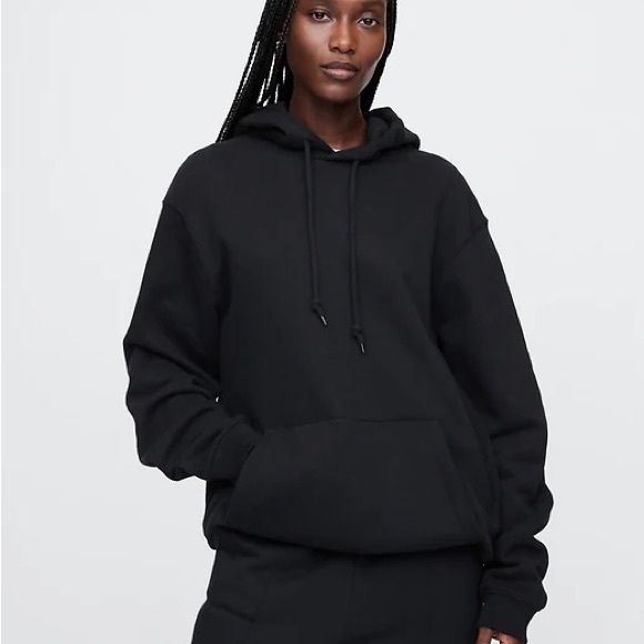 Old Navy Sweaters - 4/$15 Old Navy Classic Black Hoodie